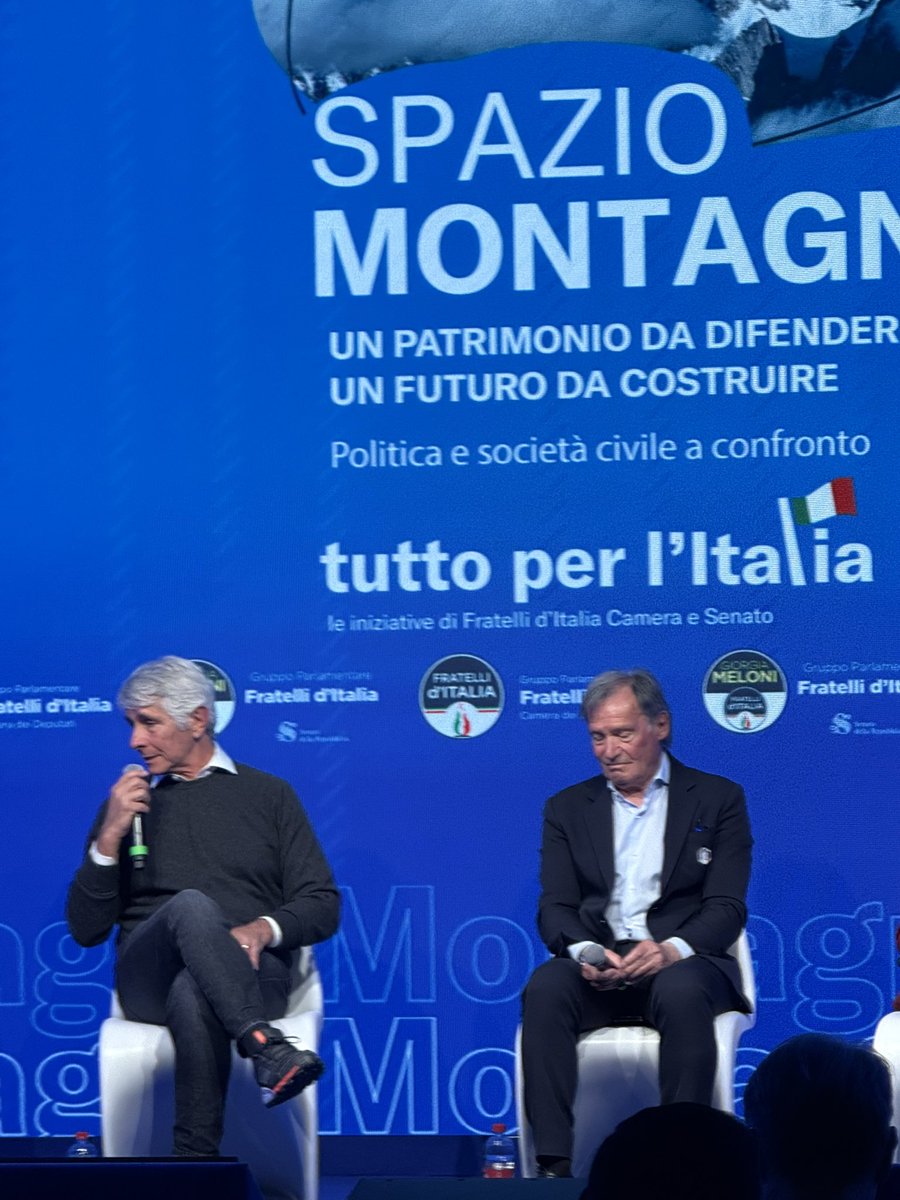 urziale's tweet image. Per gente di montagna come noi che Fratelli d’Italia dedichi una due giorni alla montagna (a La Thuile in Valle D’Aosta) è ossigeno e manifestazione di grande attenzione. Presenti tanti
Ministri e sottosegretari di FdI ed amministratori di tutta Italia.