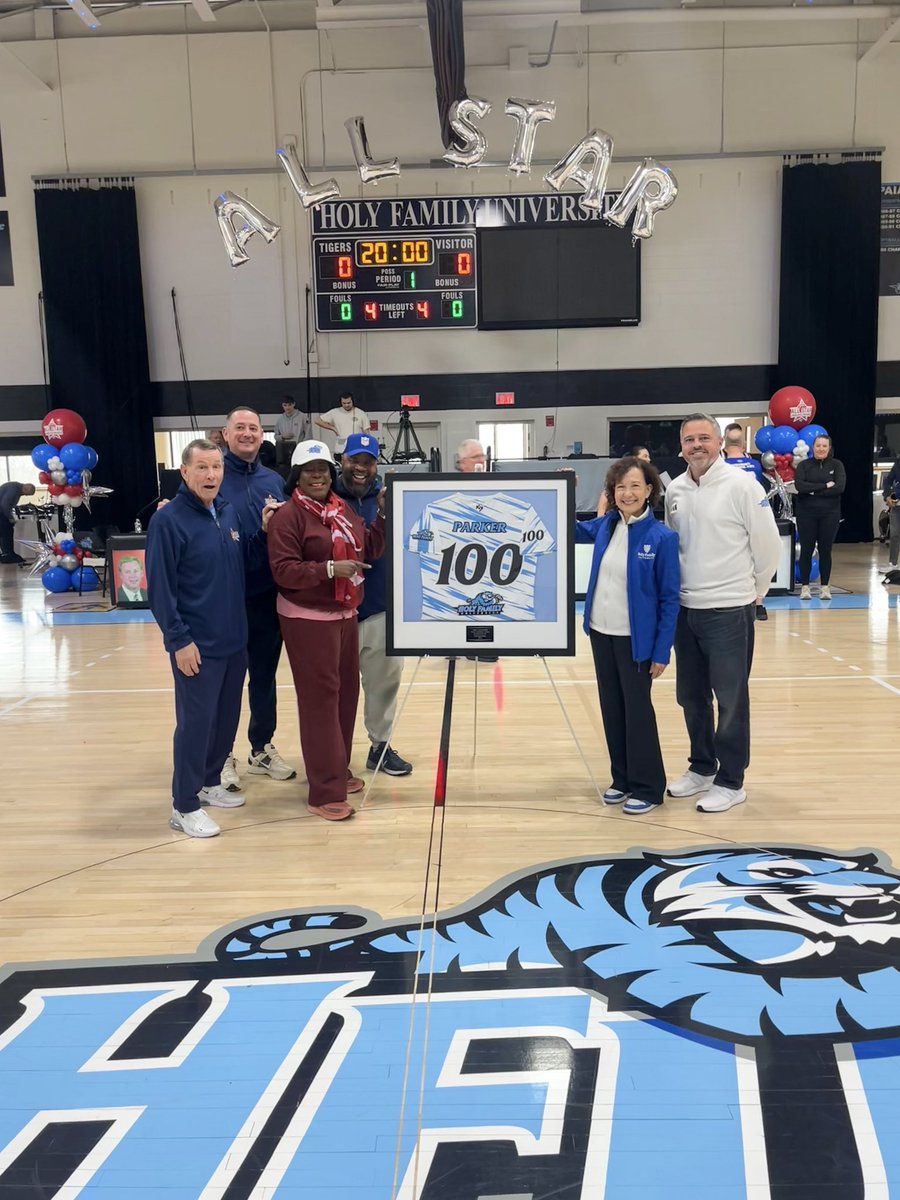HFUPresident's tweet image. Thank you to the Philadelphia Building Trades, Mayor Cherelle Parker and all of our union partners for taking part in the All Star Labor Classic. This is a wonderful event supporting the Superhero Project. @PhillyMayor @HolyFamilyU