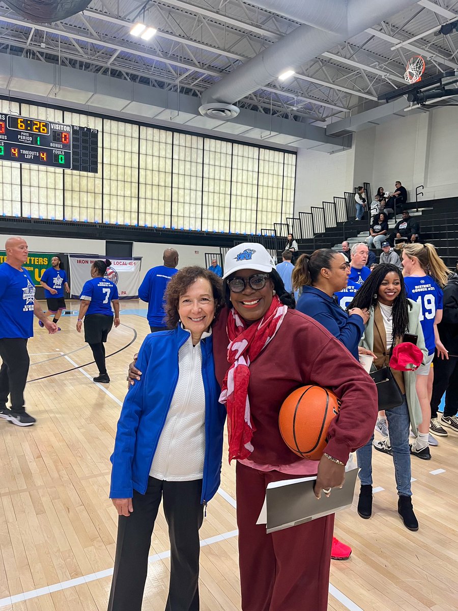 HFUPresident's tweet image. Thank you to the Philadelphia Building Trades, Mayor Cherelle Parker and all of our union partners for taking part in the All Star Labor Classic. This is a wonderful event supporting the Superhero Project. @PhillyMayor @HolyFamilyU