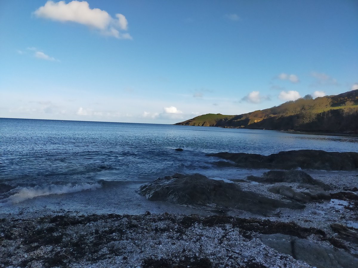 JanTrathen's tweet photo. Sunday evening chill #Rosemullionhead
#Breamcove #Nansidwell
#Kernow #LoveCornwall
#Wellbeing https://t.co/yPTrc9OQ55