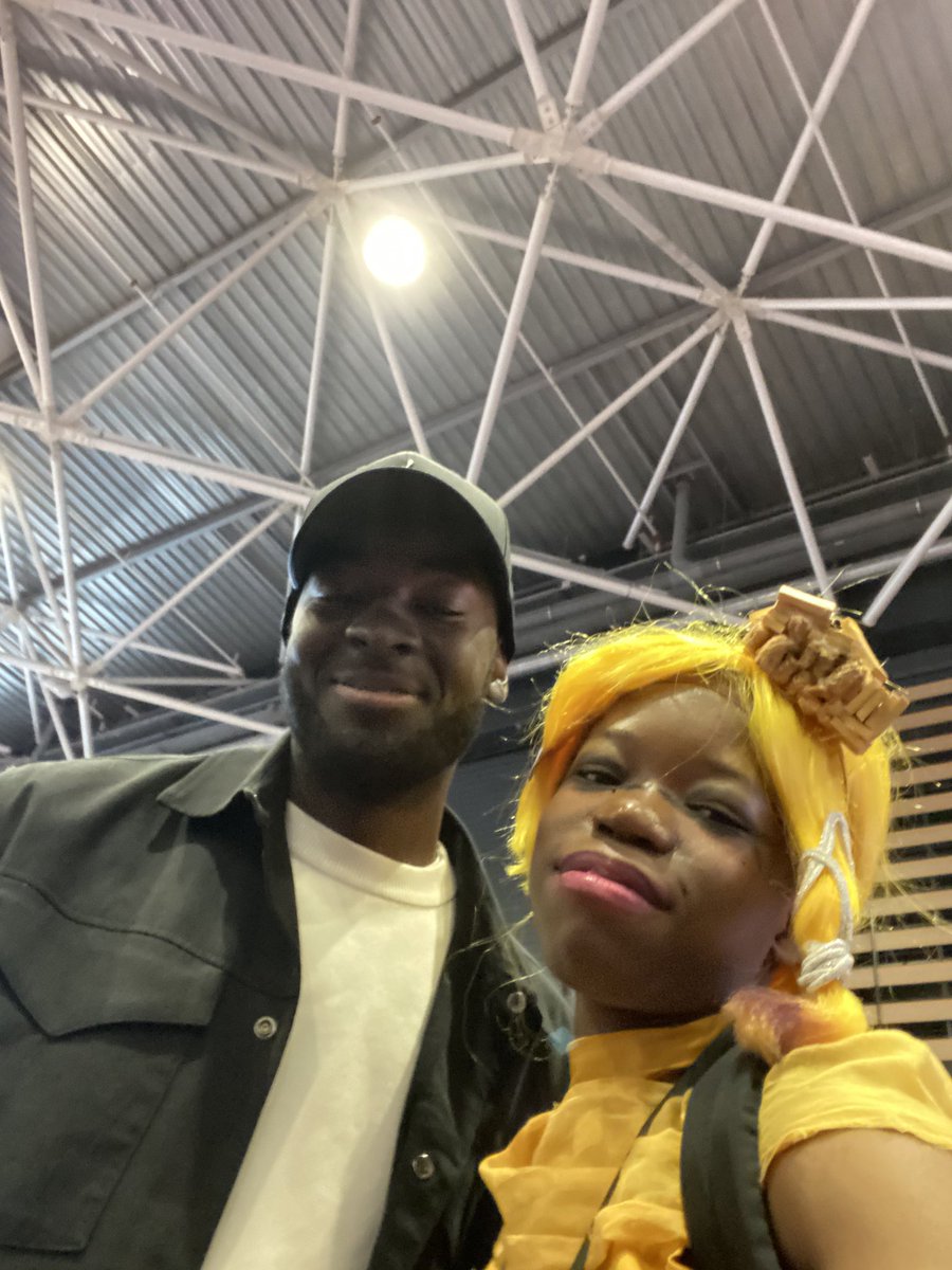 SarahMbanzulu's tweet image. Black guys 🗣️ #Fullwipe #Splatoon 
Et @katchanroses car j peux pas l’identifier