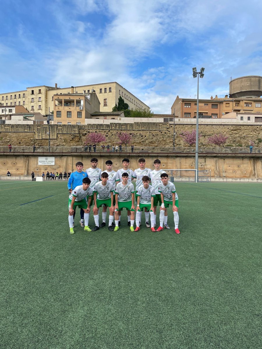 ESCUELA 2-0 PEÑAS
Derrota ante un gran rival .
Partido con un ritmo altísimo en el que supimos aguantar y generar varias ocasiones para empatar.
Finalmente en el descuento ,sentencian el partido . 
 Muy contento con el rendimiento del equipo !!!! 🤍💚