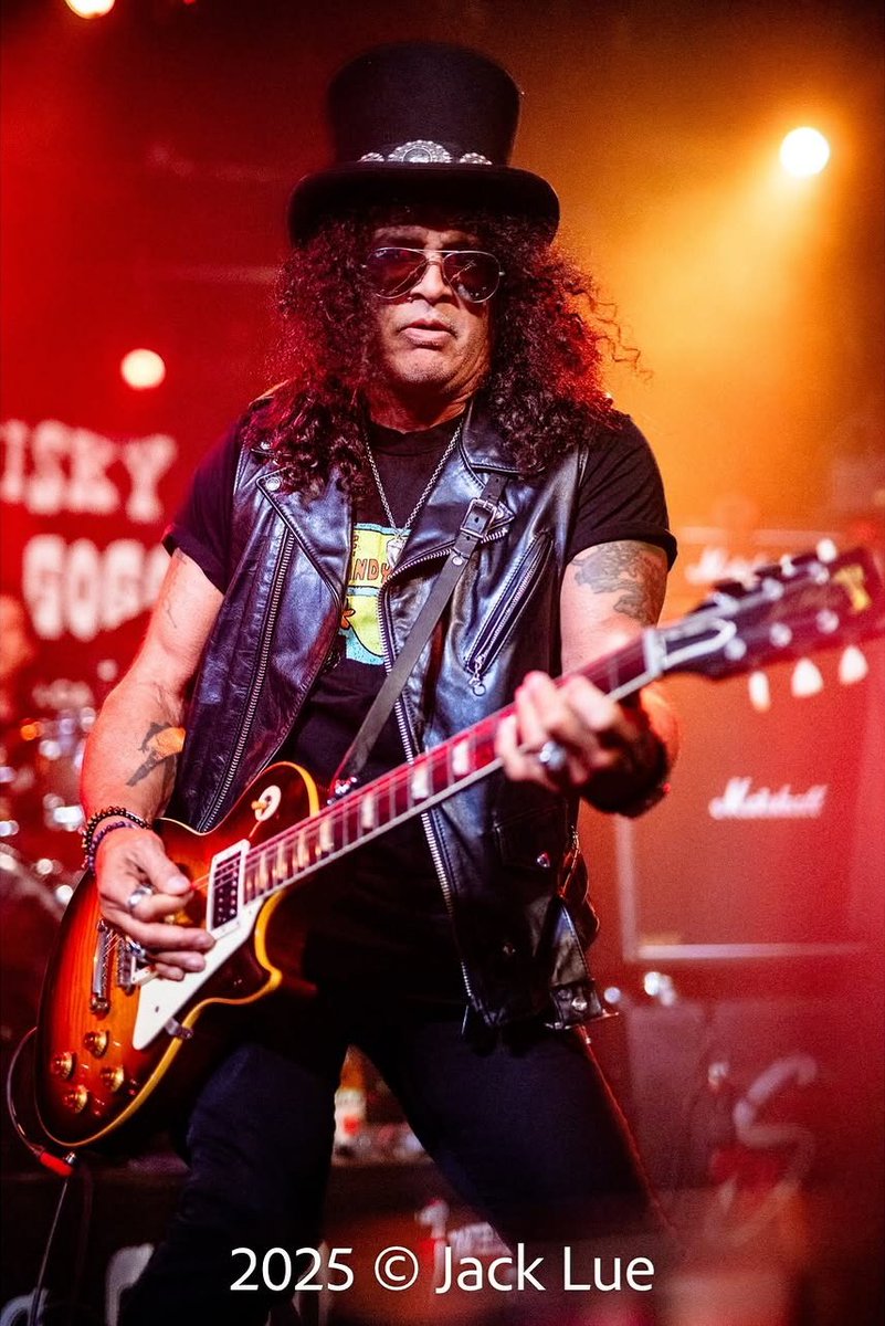 Slash News tweet media