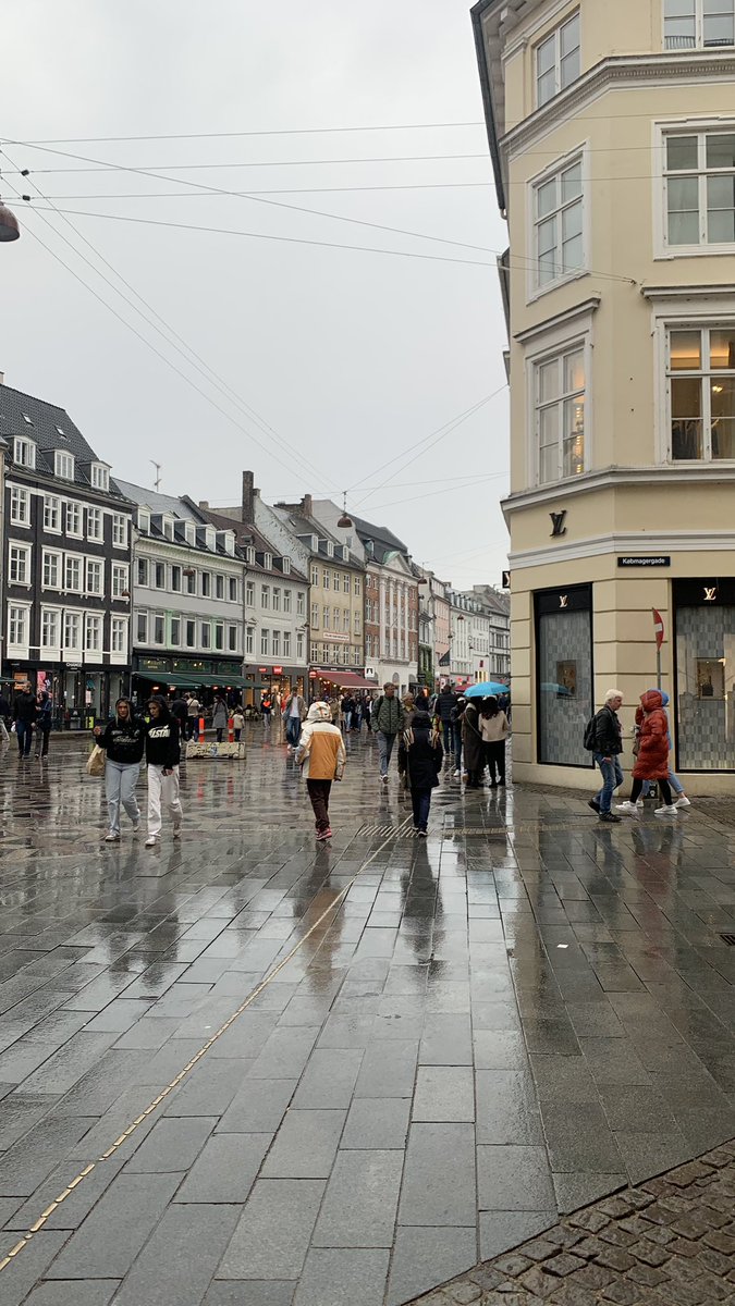 khangdamp's tweet image. (le)Blanc + Köpenhamn 💂‍♀️ #glidtackling #TOPCLASS