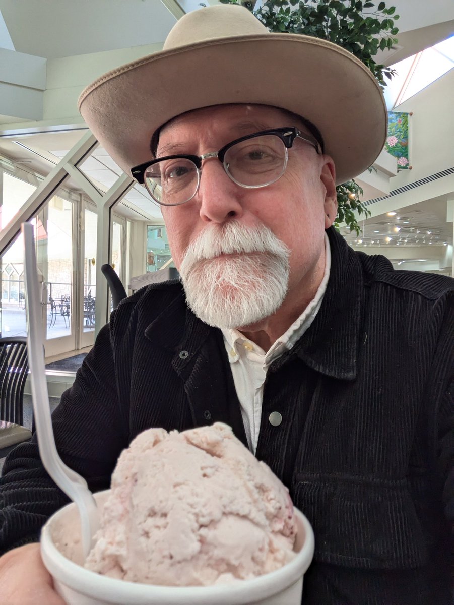 Ice Crea-em Diem. (Strawberry) Tamarack. Beckley, WV.