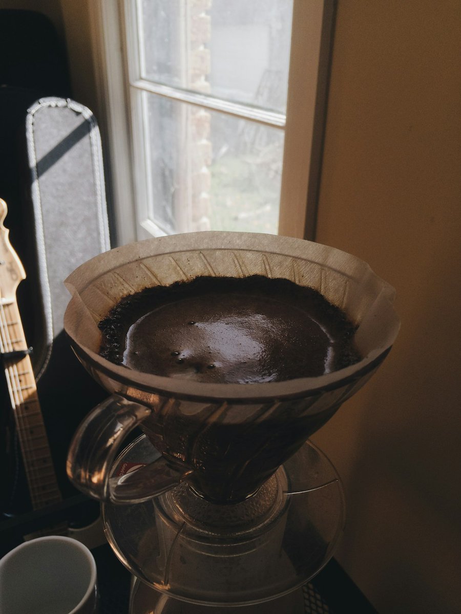 ctdsz37155226's tweet image. community support? Priceless! Join forums and GitHub discussions, they'll save your sanity more times than your cat thinks you're crazy. Finally, never underestimate coffee's role in debugging. ☕️🐱 #Blockchain #dAppDeveloper #SoloCoding #TechJourney