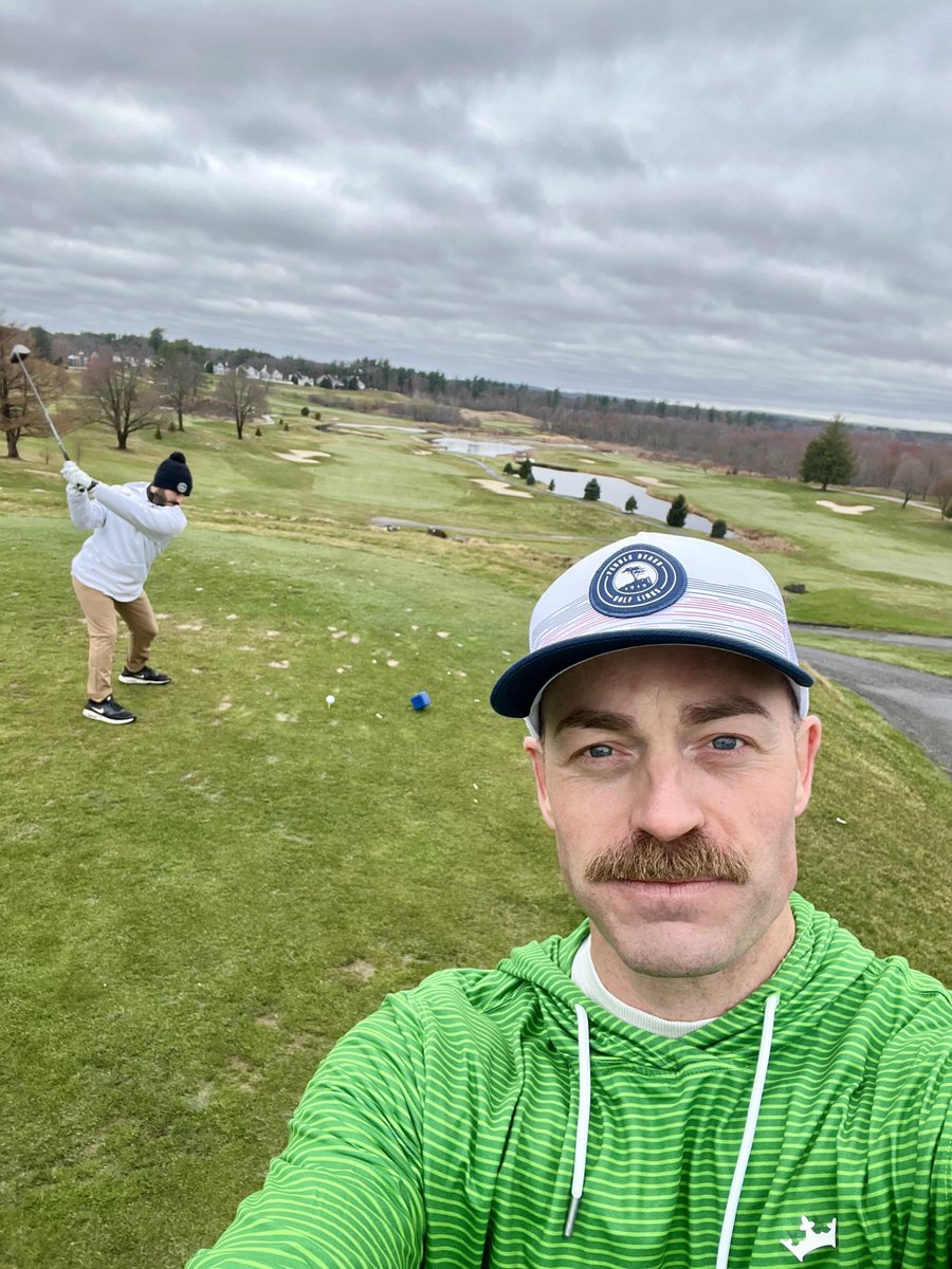 EmersonLotzia's tweet image. tossin&apos; darts and stealin&apos; hearts … squeezed in a morning round with the sizzling @SamirDaouk on masters sunday… time to be a useless piece of shit on my couch the rest of the day LFG 🫡