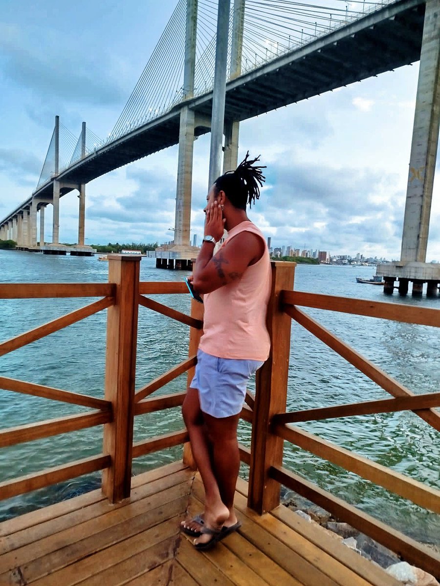 DiegoFe30299931's tweet photo. Céu, rio e mar.
#natalrn #terradosol #redinha #preto #dreads #mundotranquilo https://t.co/9sn8wNNNwa