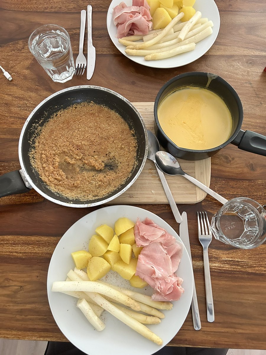 I. Am. Back. Gib mir all den Spargel! Die schönste Zeit des Jahres hat begonnen.