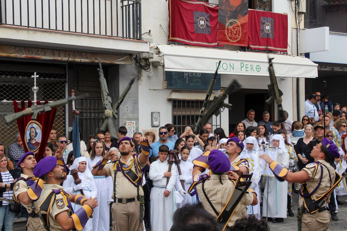 boinasmora's tweet photo. “Domingo de Ramos en Álora, acompañando un año más a la @PollinicaAlora Gracias por seguir contando con nuestra banda para vivir juntos este comienzo tan especial de la Semana Santa.” https://t.co/QHNZ20MVjv
