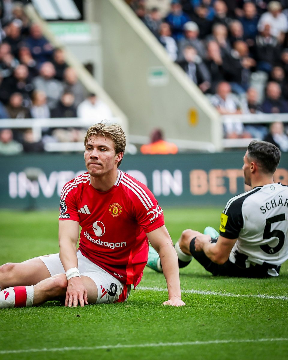brfootball's tweet image. Manchester United mood after Newcastle get their first league double over them since 1931 🙃