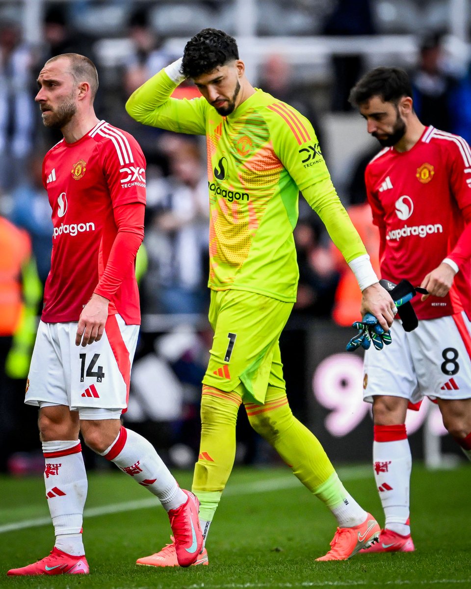 brfootball's tweet image. Manchester United mood after Newcastle get their first league double over them since 1931 🙃