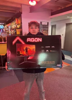 Chuckxz0 tweet media