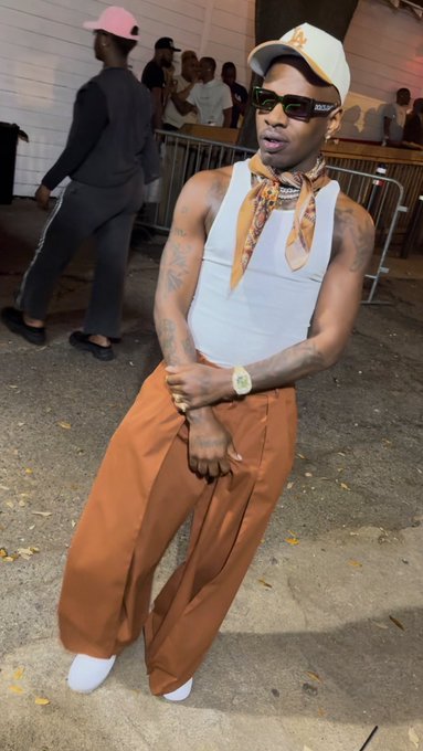 Watch TheSavageeExperience's leaked NSFW photo on TwXstars