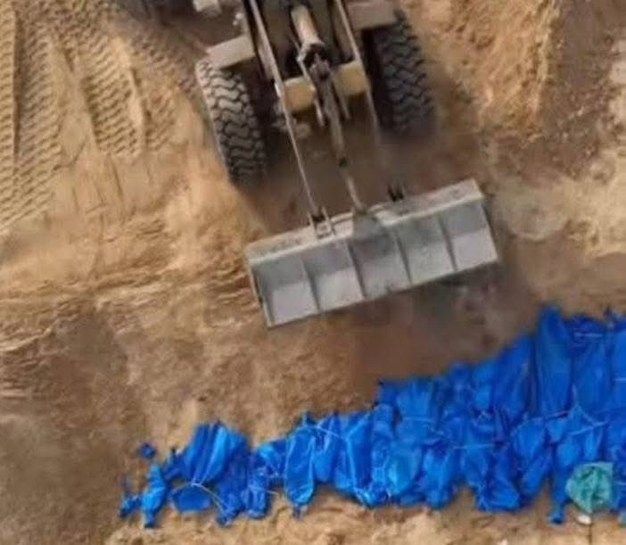 ehab_judeh's tweet image. The Germans were the last people to use mass graves on an industrial scale. Today, Zionist Jews are doing to the semitic Palestinians what the Nazis did to the european Jews.

#FreePalestine 🇵🇸🕊️

#EndIsraeliTerrorism
#EndIsraeliImpunity

‘#israel’ is an #antisemitic racist…