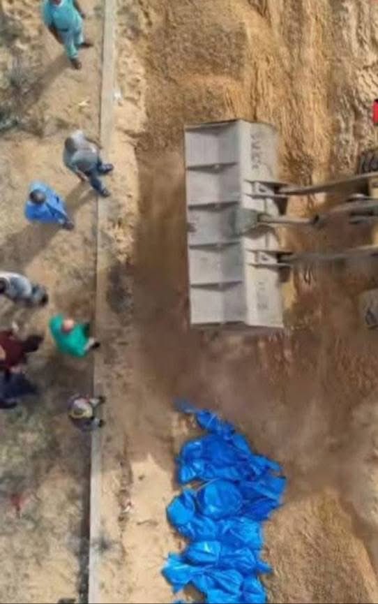 ehab_judeh's tweet image. The Germans were the last people to use mass graves on an industrial scale. Today, Zionist Jews are doing to the semitic Palestinians what the Nazis did to the european Jews.

#FreePalestine 🇵🇸🕊️

#EndIsraeliTerrorism
#EndIsraeliImpunity

‘#israel’ is an #antisemitic racist…