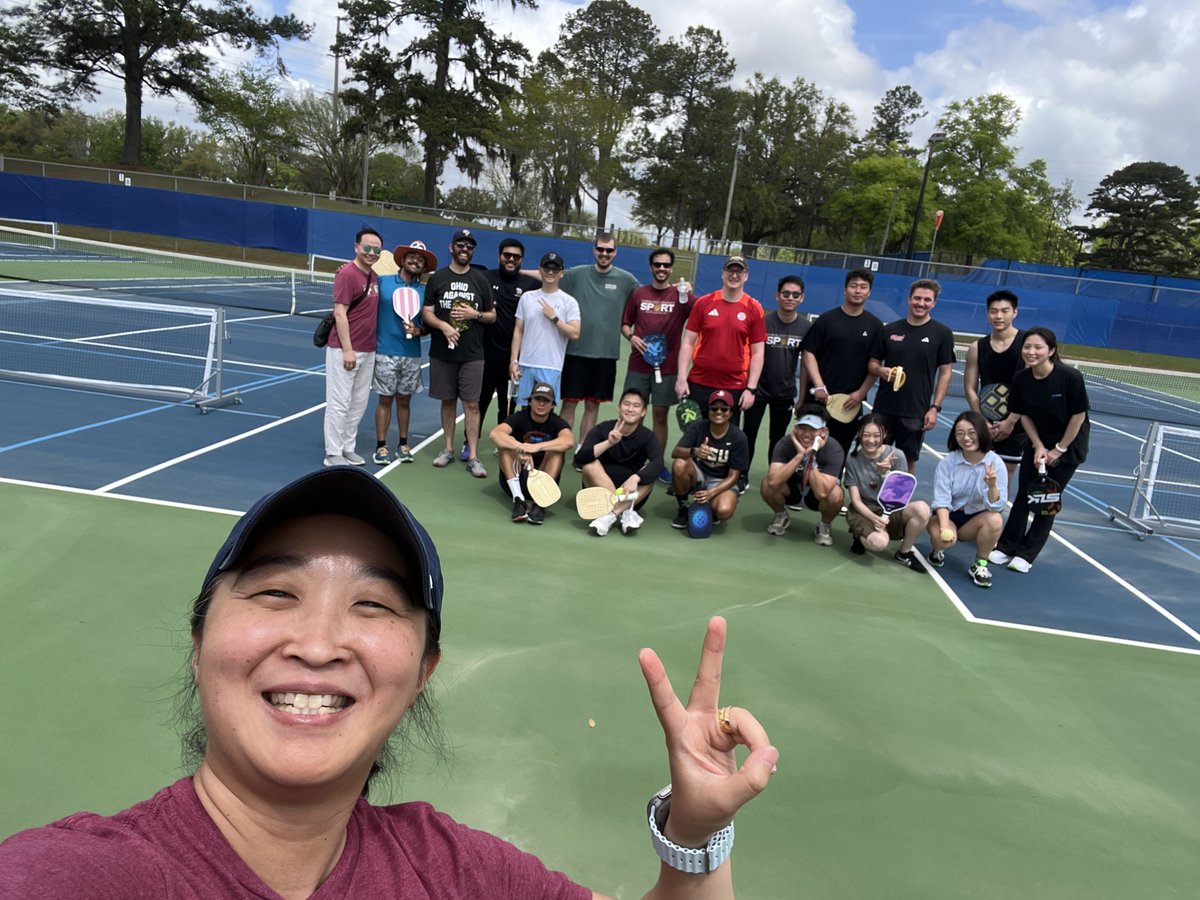 FSUSport's tweet image. Serving up smiles and friendly competition! π
Our faculty and doctoral students came together for a fun-filled Spring 2025 department social with some pickleball action.
#FSUSPM #nolesknowsports