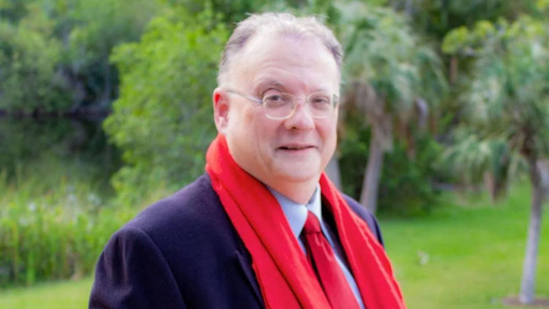 Don César Vidal (<a href="/esCesarVidal/">César Vidal</a>) siempre nos demuestra que la "razón de ser" del protestantismo se encuentra en su odio a la única Iglesia de Jesucristo, a saber, la Iglesia católica. Este hereje charlatán, con ínfulas de intelectual, vuelve a cargar contra la Iglesia, esta vez a