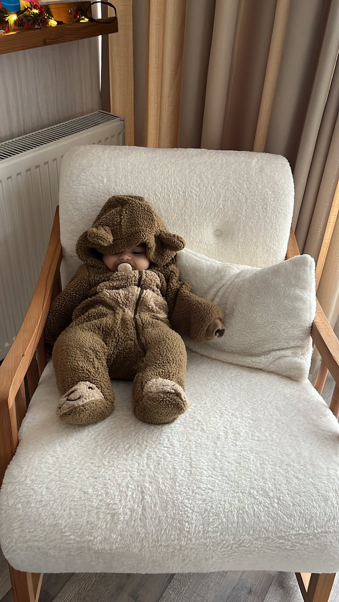 sevimergll's tweet photo. mini teddy bear🧸🤎 https://t.co/VA4Gluh6WG