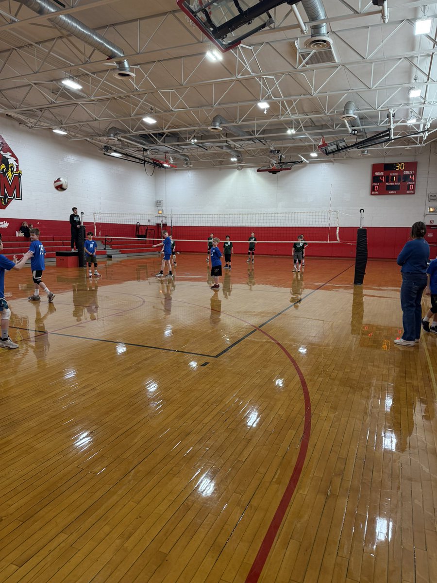 RedHawkVB's tweet image. Championship Sunday has begun at the Boys RedHawk Invite 🏐🤩👏 Who will take the 🏆 in each division this year. 7th Grade up first #FutureProgram 🤝
