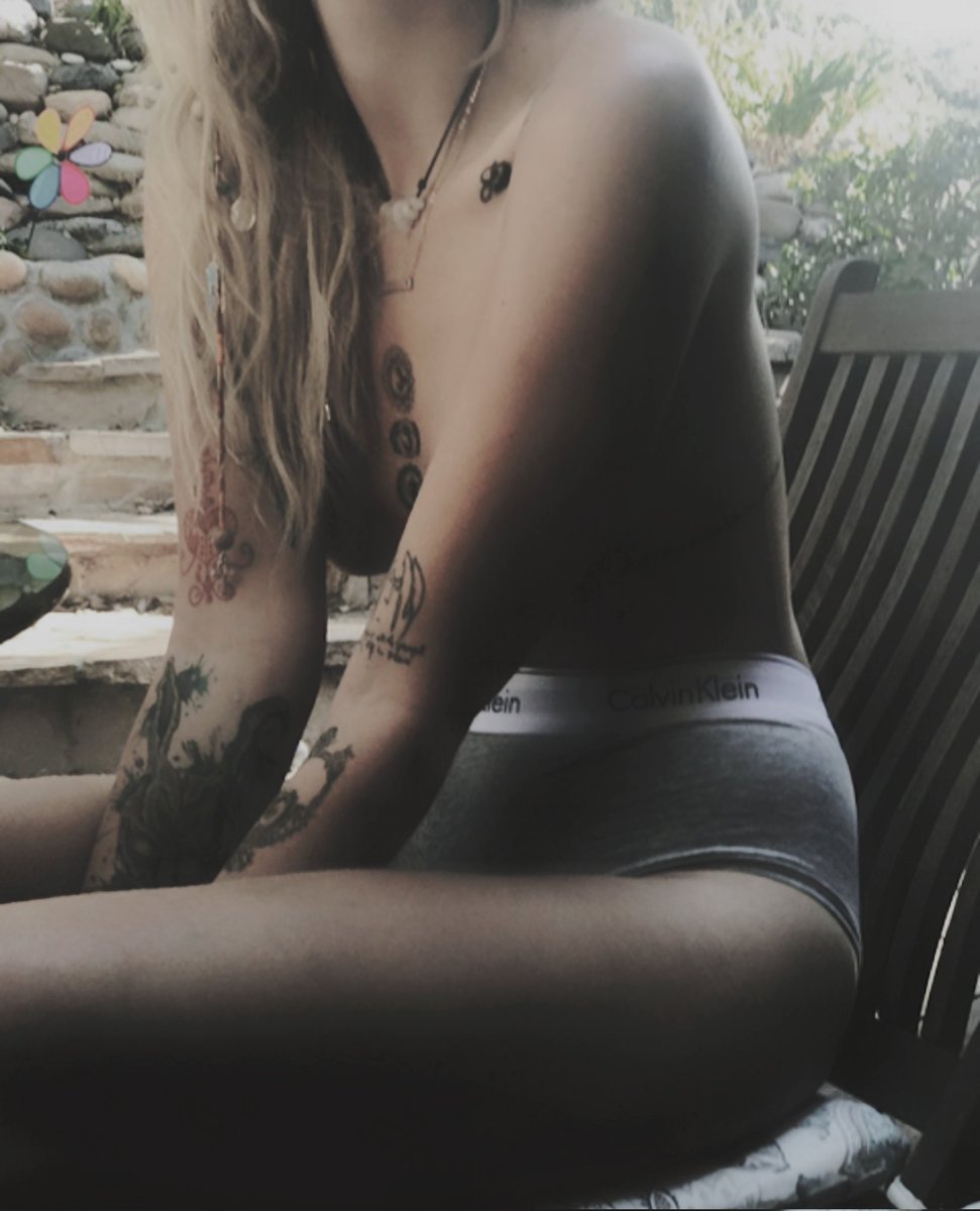 ©𝗘𝗲𝗿𝗶𝗻 𝗪𝗼𝗼𝗱𝘀•† |◁ɪɪ▷ tweet media