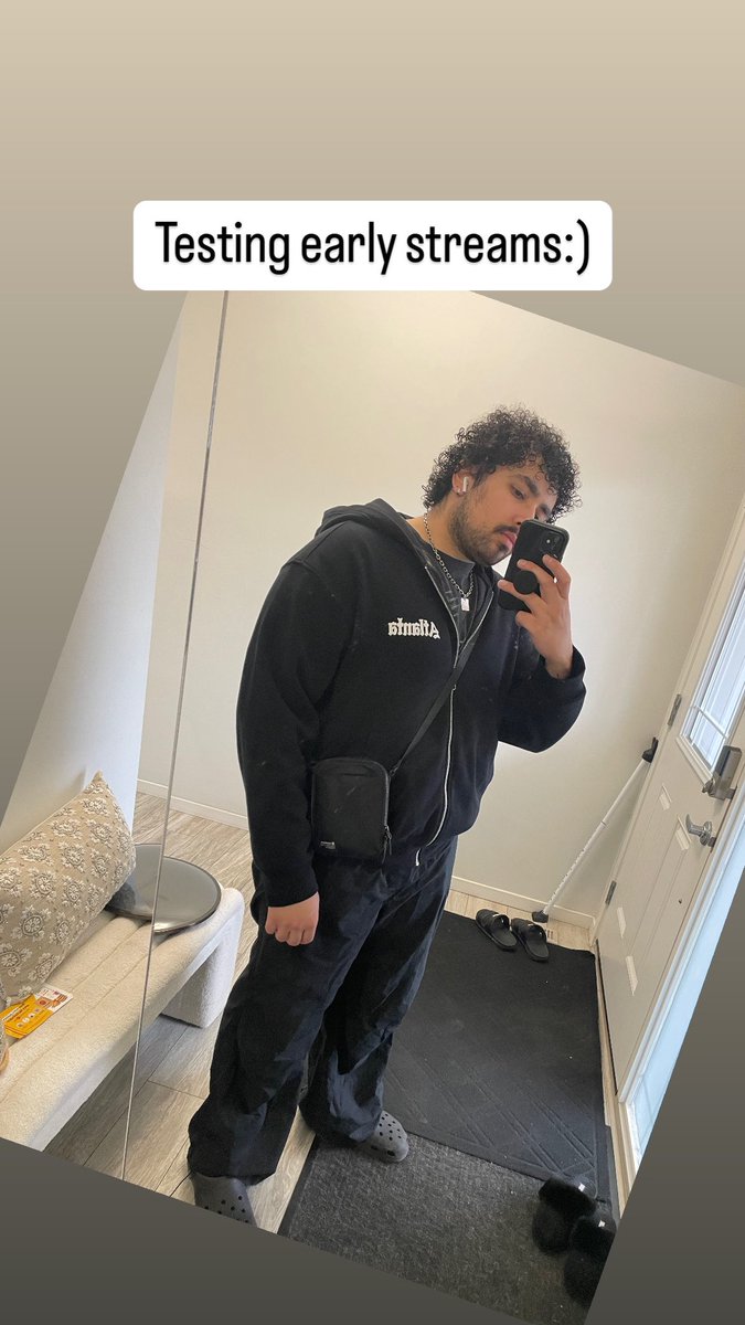 I’m live on twitch.tv/sunnysidelive right now! Come vibe #streamer #live #funny #comesupport