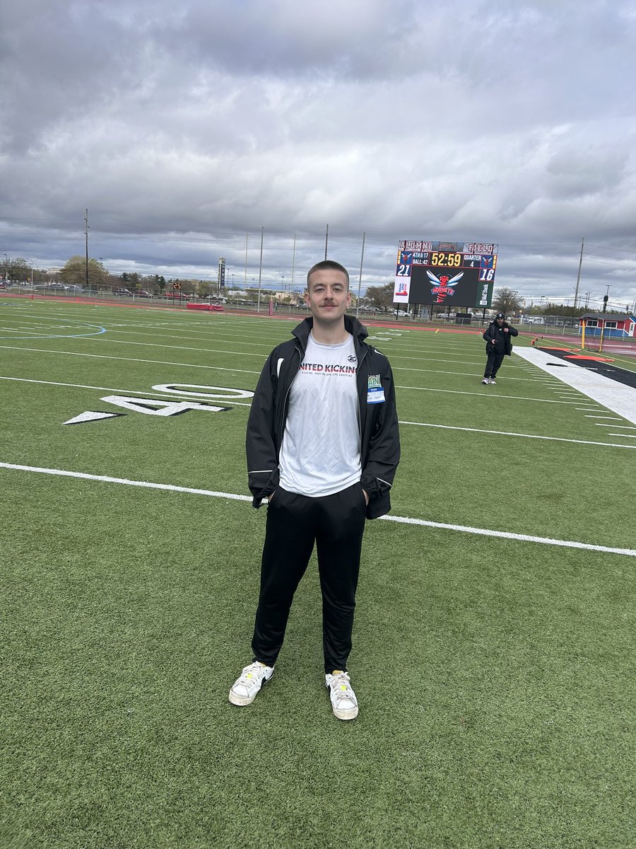 Jack Lewis 4.5⭐️ JUCO TRANSFER KICKER 4.0 GPA tweet media