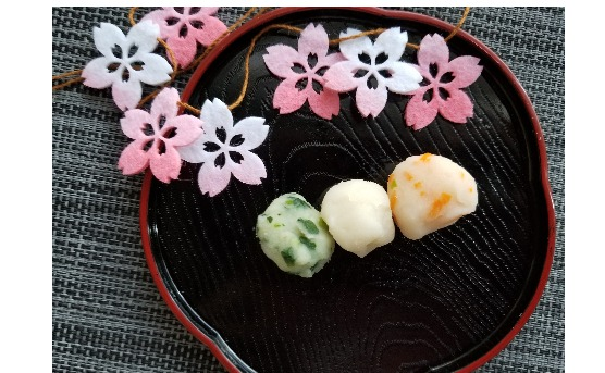 Wango20110210's tweet photo. ー三色団子ー

春と言えば、三色団子🍡🌸
着色料は使わず、安心して与えられるお団子を作りました🐶

レシピはこちら
↓↓↓
https://t.co/mzNCBkElTO

#wango #手作りドッグフード #手作りドッグフードレシピ #手作り犬ごはん #犬ごはんレシピ https://t.co/hjZERhEi3y