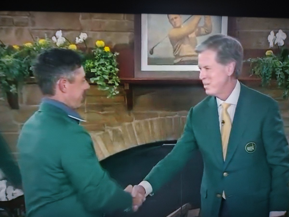 markthehibby's tweet image. Grand Slam Legend! 👋#usmasters #rorymcilroy