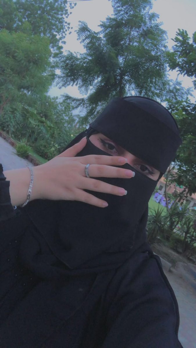 ماعاد يلفتني احد كل انتباهي لنفسي .
#المملكة_ترفض_والامارات_تؤيد
#المملكة_العربية_السعودية
#نشط_الآن