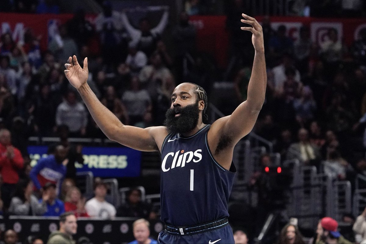 THEY SAID WE WOULD BE 13TH SEED

THEY SAID YOU WAS WASHED MY GOAT

THEY SAID YOU TOO OLD

WHAT THEY GONE SAY NOW? 

MY GOAT MAN 🐐