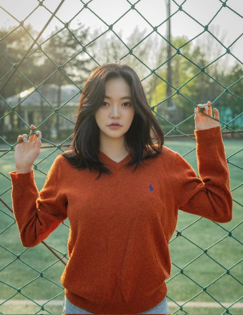 PicsSomyi's tweet photo. ♡ instagram story updates ♡ https://t.co/7ctWNDyYw9