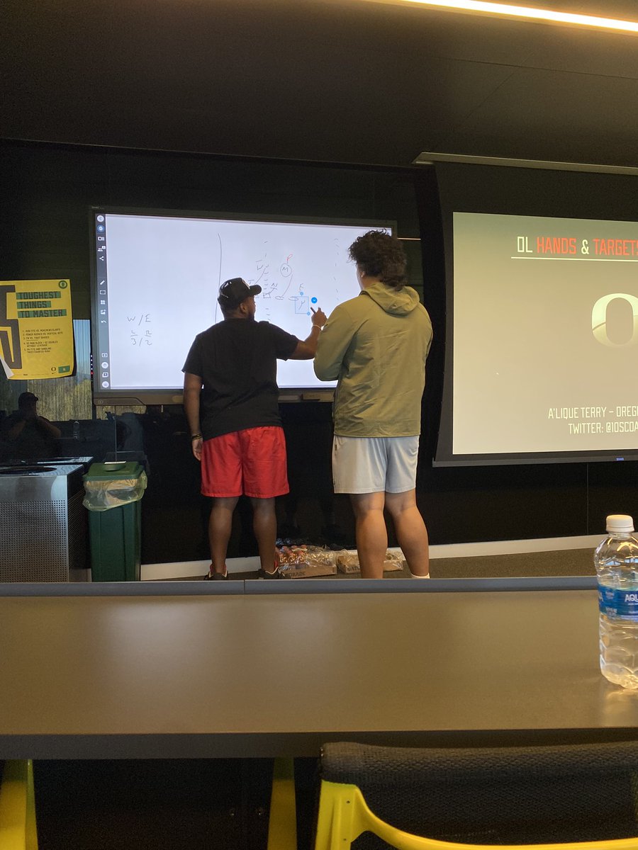 Tommy Tofi (@tommytofi) on Twitter photo Thank you <a href="/oregonfootball/">Oregon Football</a> for being great hosts this weekend. Always a great time in Eugene! #ScoDucks 🦆 <a href="/CoachDanLanning/">Dan Lanning</a> <a href="/105CoachTerry/">A'lique Terry</a> Thank you <a href="/oregonfootball/">Oregon Football</a> for being great hosts this weekend. Always a great time in Eugene! #ScoDucks 🦆 <a href="/CoachDanLanning/">Dan Lanning</a> <a href="/105CoachTerry/">A'lique Terry</a>
