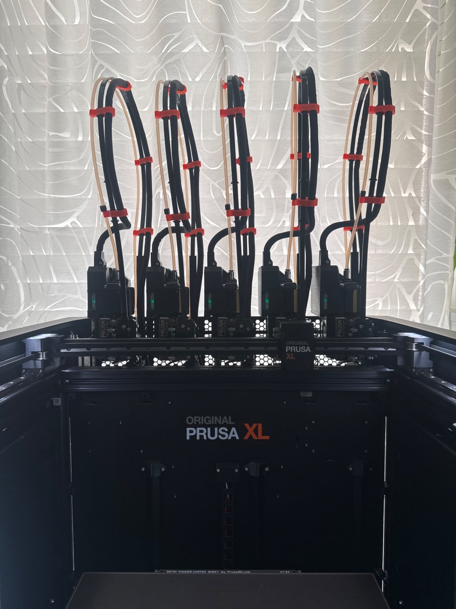 I know it’s just cosmetic, but I think the <a href="/Prusa3D/">Prusa3D</a> #XL5T looks better with orange <a href="/captubes/">Capricorn Bowden - Captubes</a> reverse Bowden tubes on it.😊