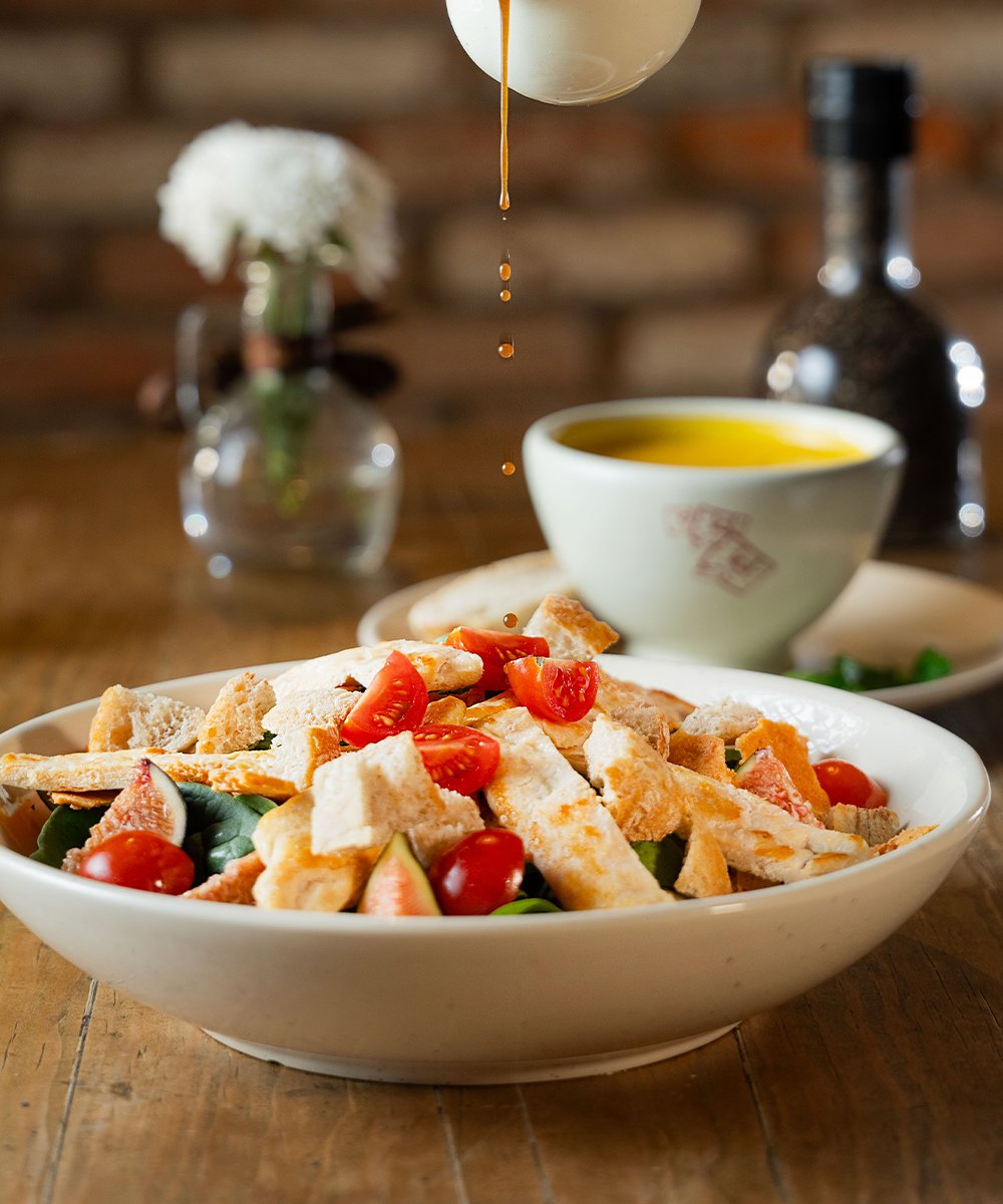 LPQMX's tweet image. Esta ensalada de espinacas la puedes encontrar en nuestro Menú Complete que incluye sopa y bebida por tan solo $260 🥣🥗🥃
#LePainQuotidien #DisfrutaLoCotidianoDeLaVida