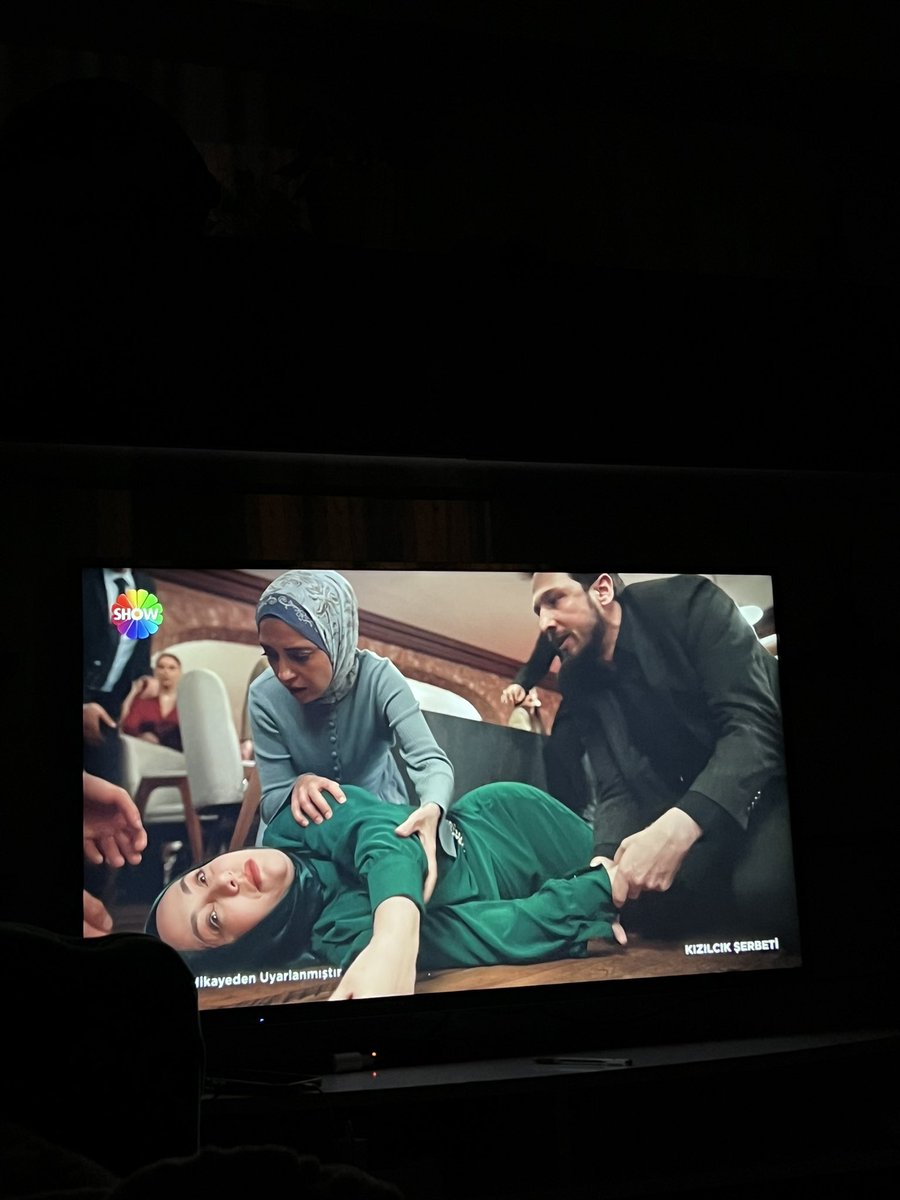 oyknisa_'s tweet photo. hayat bitti😭😭 https://t.co/K9O4XHFZUf