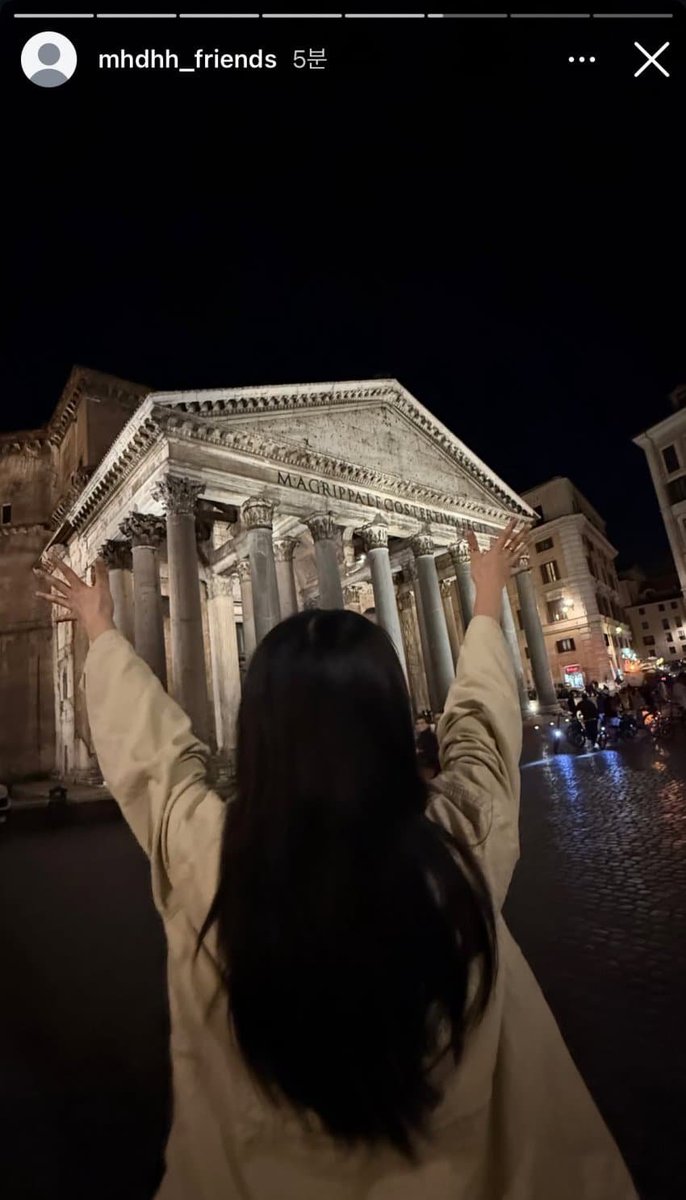 Minji and Hanni revealed to be traveling in Italy
tinyurl.com/yzr5v4f5