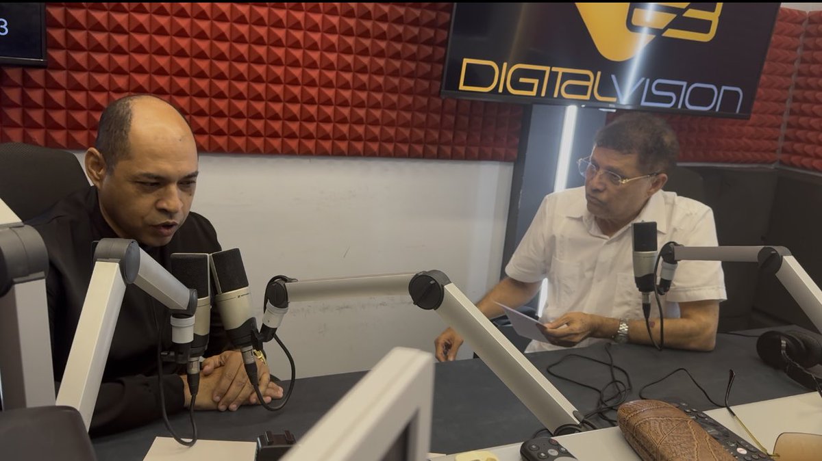 Nuestra entrevista fue transmitida por la Radiodifusora Hits 92.1 y retransmitida por el canal de Televisión Digital Visión