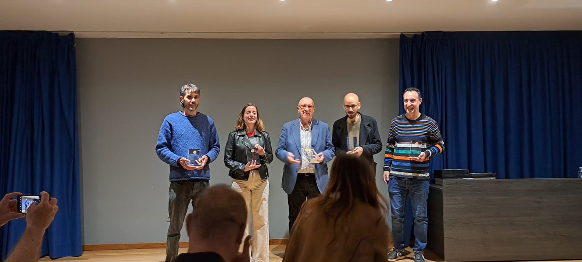 🏆 El curtmetratge “Minvant”, d’<a href="/AriadnaSanegre/">Ariadna Pastor</a>, ha guanyat la Rosa d’Or als Premis Castellitx d’Algaida! Un honor per La Kaseta continuar explicant històries que ens remouen i ens inspiren. Gràcies per aquest reconeixement! <a href="/AgenciaFreak/">Agência Freak</a>
#PremisCastellitx #Minvant #CinemaCatalà