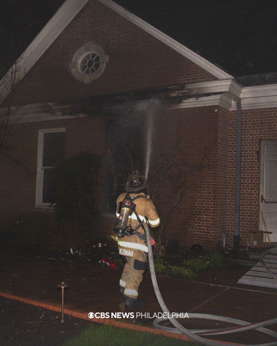 CBSPhiladelphia's tweet photo. New photos show firefighters responding to a fire that broke out at the Governor's Residence in Harrisburg early Sunday morning. Gov. Josh Shapiro says he and his family were evacuated and are safe as officials continue to investigate the fire as arson. https://t.co/V00lbe32XX