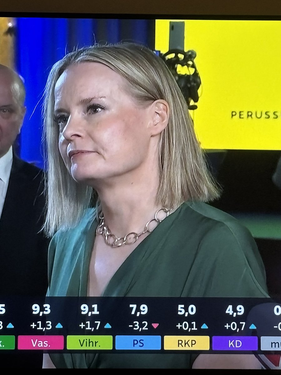 finnishgunners's tweet image. Drinking those tears. #fuckthefarright