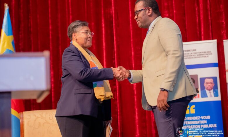 RDC : Tous les agents publics désormais obligés de déclarer leur patrimoine familial

Le décret signé le 9 avril 2025 par la cheffe du Gouvernement Judith Suminwa Tuluka, à l’initiative du VPM Jean Pierre Lihau, impose à chaque agent public de l'État de déclarer son patrimoine