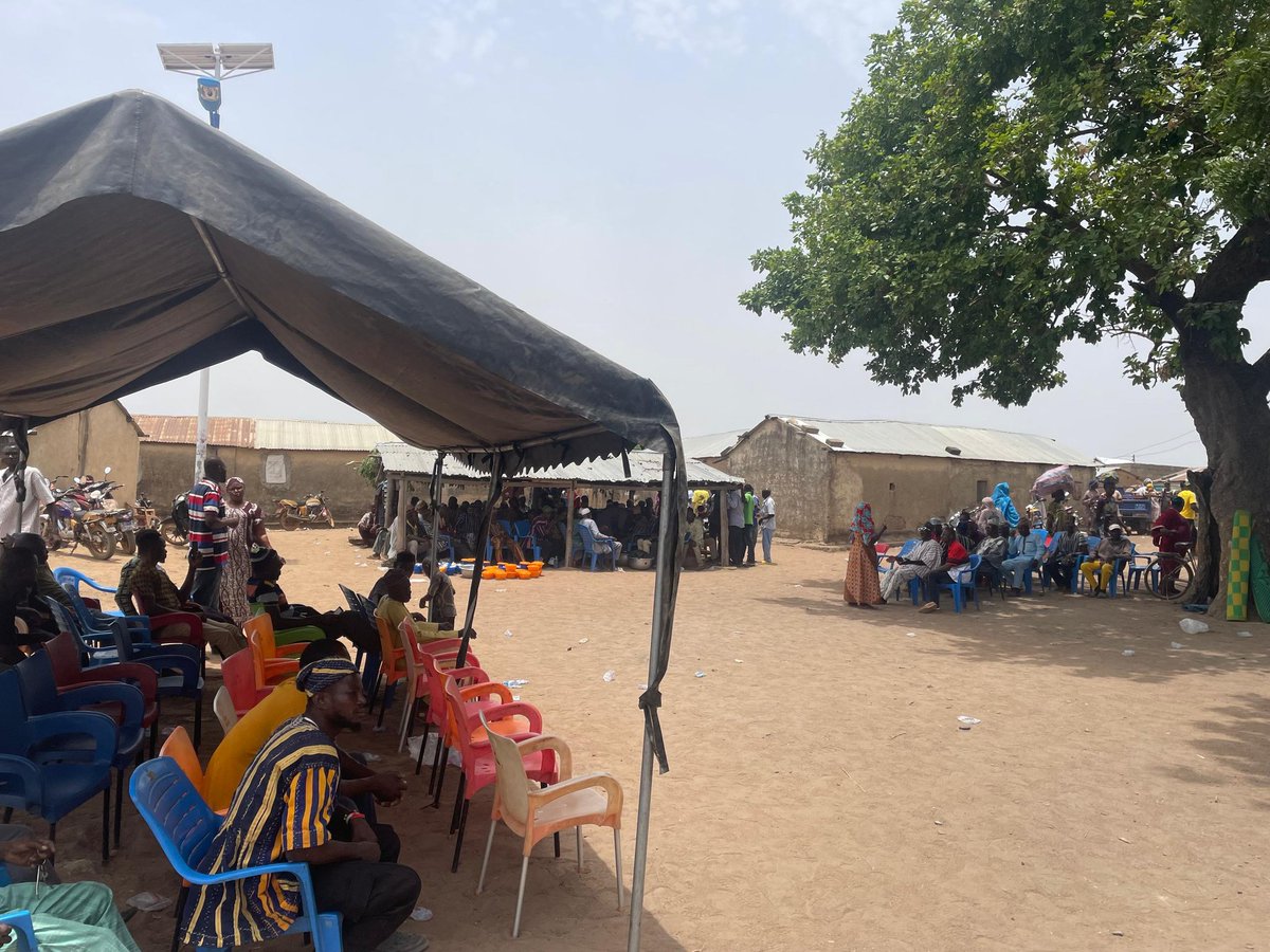 We today paid our respects to the family of our dear volunteer, Mr. Latuo Basing, in Bugubelle, Sissala East Municipality. He will be fondly remembered for his dedication to community service. We're grateful to have supported the family during this difficult time.
#RIP #Volunteer