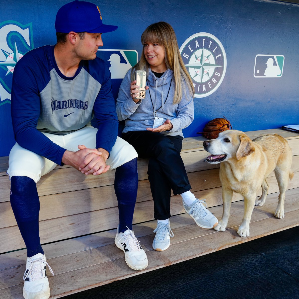 Tucker the Mariners Pup tweet media