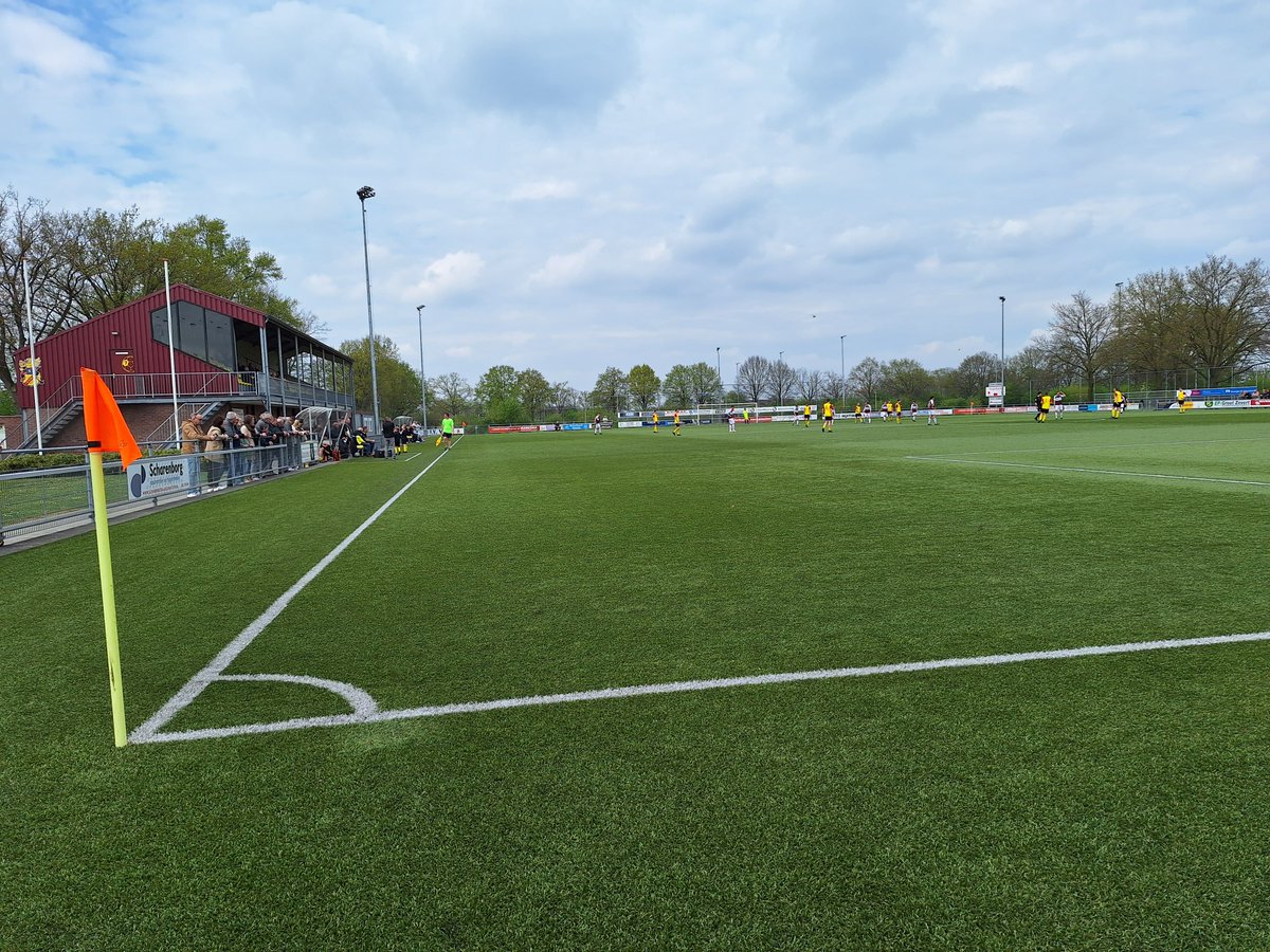 niek92jansen's tweet photo. ⚽️ VIOS Beltrum 🆚 HC'03
📅 13-04-2025
⚖️ 1-2
🏆 Zondag 4e Klasse C (9e niveau)
🏷️ ± 80 toeschouwers
📍Sportpark De Sonders, Beltrum 🇳🇱

Nr. 8 Hessen Combinatie '03 (Hummelo, Keppel, Drempt) won nipt van nr. 3 VIOS Beltrum ⚽

#VIOSBeltrum #Beltrum #HC03 #Groundhopping https://t.co/UPyW67G3B5