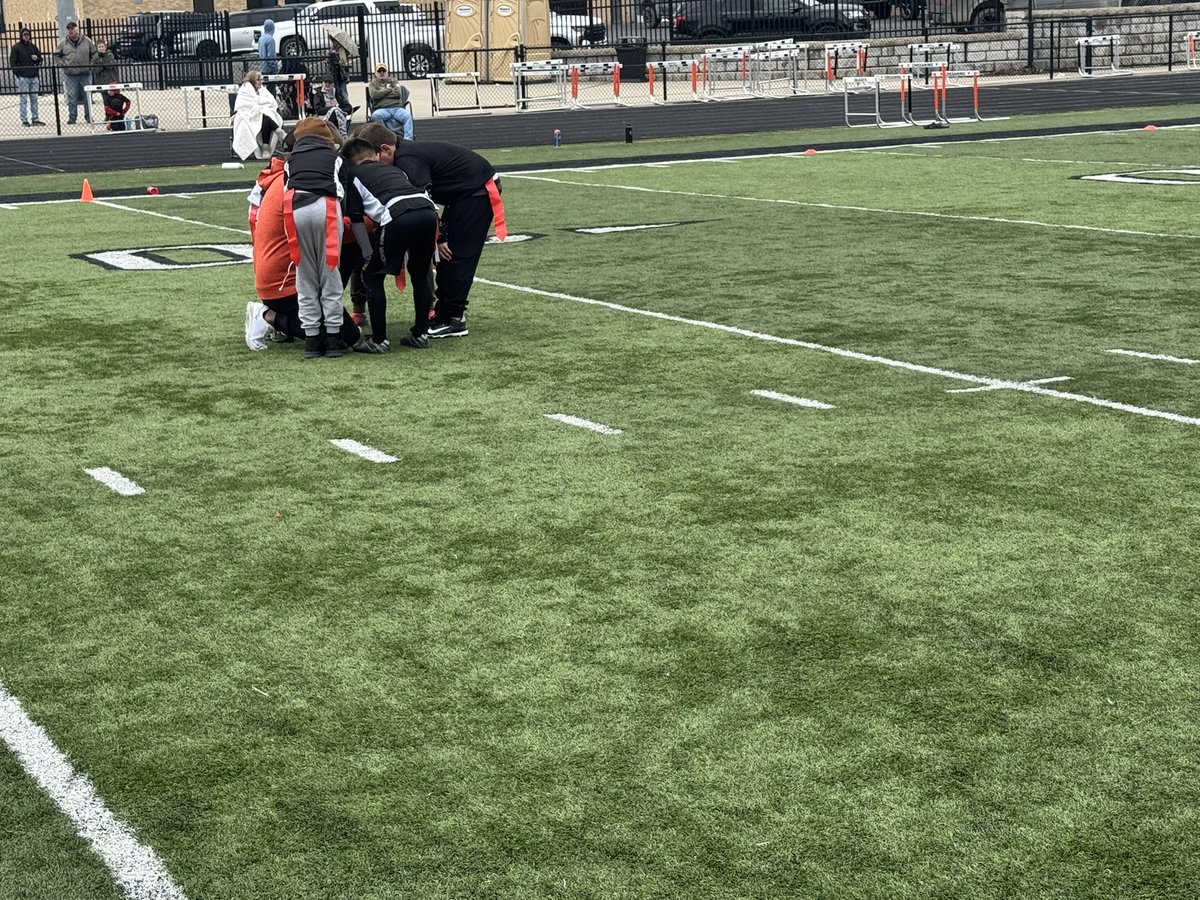 Outstanding 2nd week of flag football!!! You can see a huge improvement from last week!!! Learning, growing, being competitive, and having fun….the formula for success!!! #Allin

Go Indians!!!   #RLT.  KA#17
