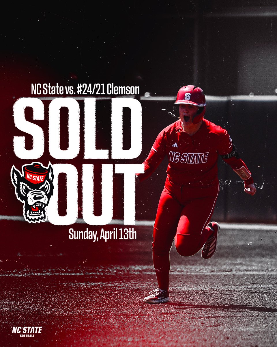 PackSoftball's tweet photo. We really have the best fans in the nation ♥️ https://t.co/8wJfoEXRve