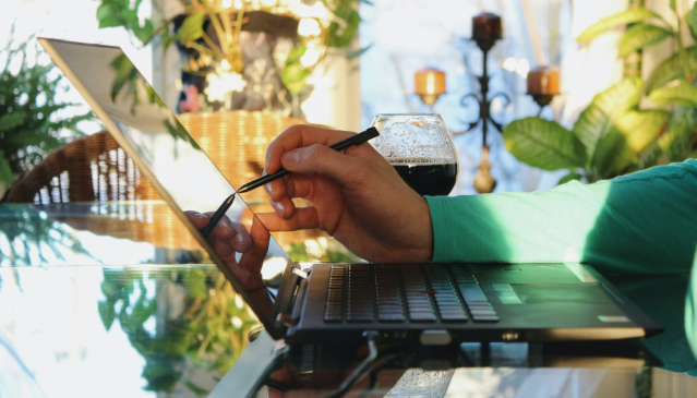 .<a href="/Akamai/">Akamai Technologies</a> launched its Cloud Inference platform and accelerated compute instances — enabling partners to deploy AI and video workloads at the edge, reduce latency, and unlock high-margin service tiers. Learn more. @ChannelFutures #CloudComputing bit.ly/42adyiQ