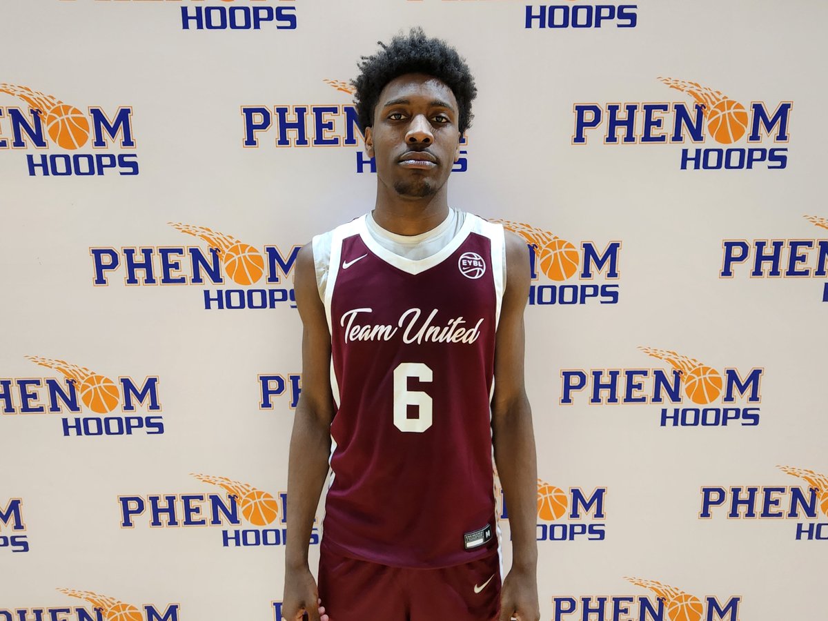 2027 Josiah Johnson-Freeman (Team United) will catch some more eyes this summer I believe. Strong shot-maker, good length, and excels in a variety of areas for this team. Good to see him again early this summer. #PhenomGrassrootsTOC