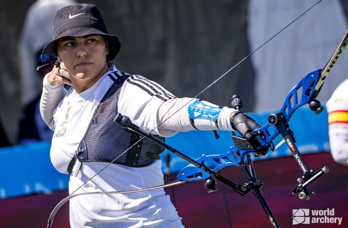 ¡Oro para México! Alejandra Valencia se cuenta una medalla más en su carrera 

Alejandra Valencia y Matías Grande conquistaron la Hyundai  Archery World Cup en equipo mixto recurvo, tras vencer a España en una final de alto nivel en Florida.

Los arqueros mexicanos, salieron a la